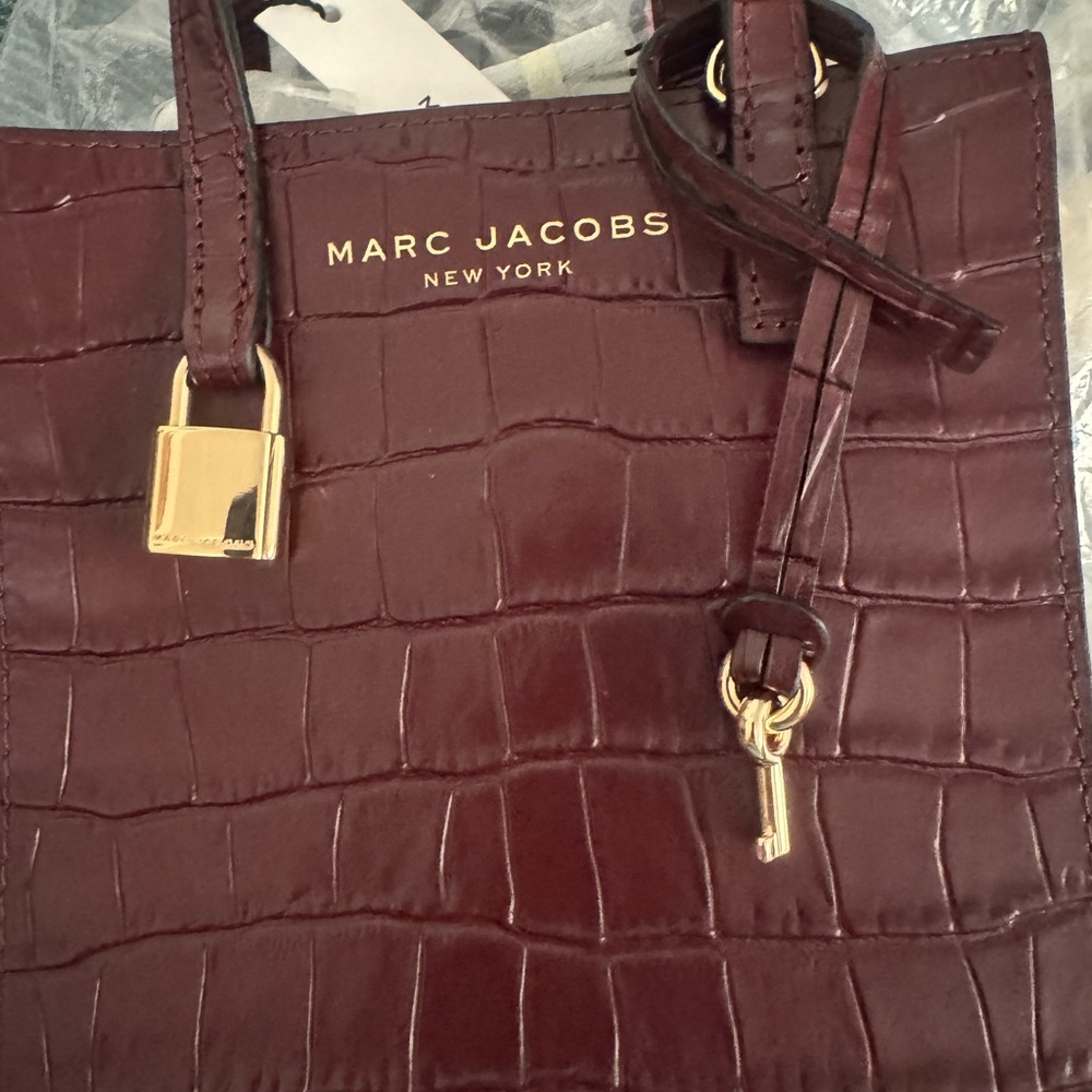 Stylish Syrah Mini Tote